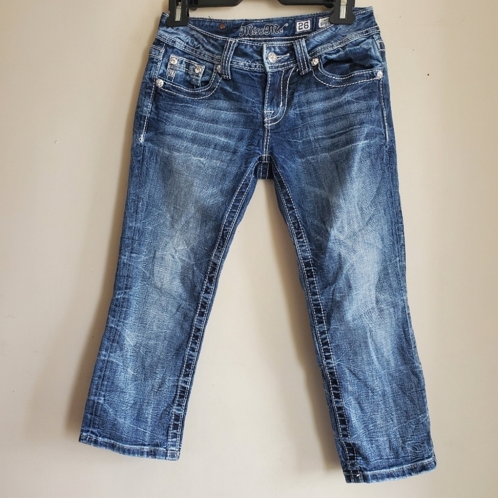 Miss Me Denim Capri Pants Blue Fade Diamond Studded Embroidery Jeans Size 26